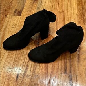Black booties 38